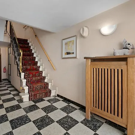 Ruime Woning 10p Met Zonnige Tuin & Nabij בלנקנברג
