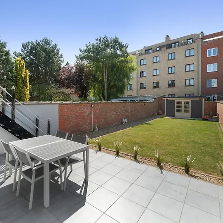 Ruime Woning 10p Met Zonnige Tuin & Nabij * בלנקנברג